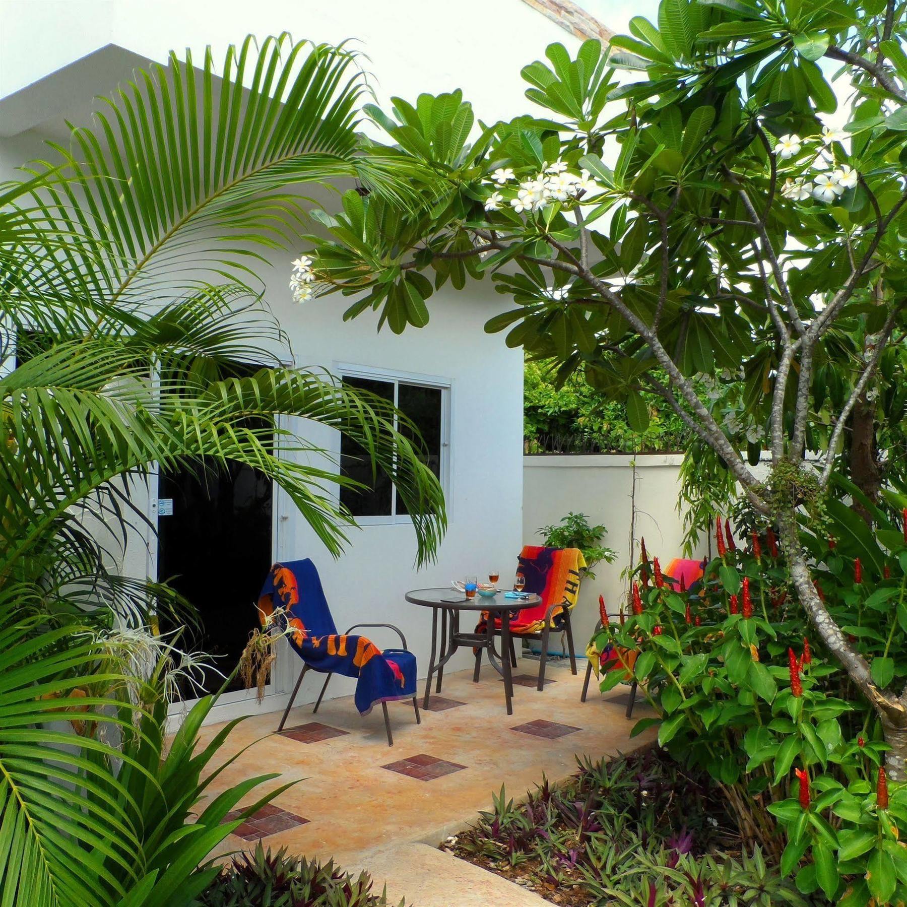 Hotel Baan Sabaaidee - Adult Friendly à Hua Hin Extérieur photo